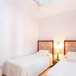Urbanizacion Benamara 아파트 에스테포나